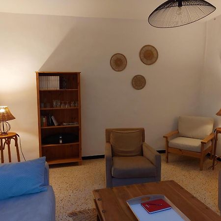 La Maison De La Traverse Saint-Guilhem-le-Desert Exteriér fotografie
