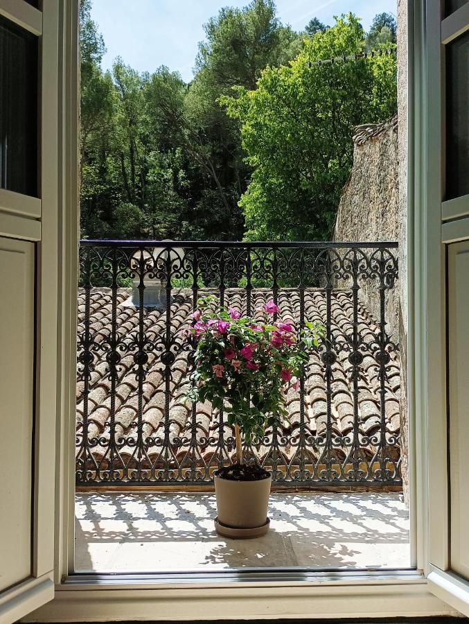 La Maison De La Traverse Saint-Guilhem-le-Desert Exteriér fotografie