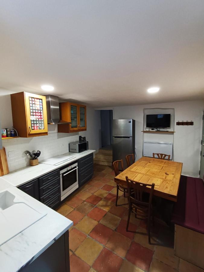 La Maison De La Traverse Saint-Guilhem-le-Desert Exteriér fotografie