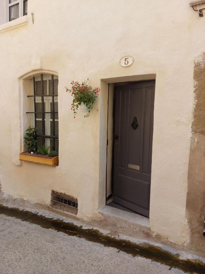 La Maison De La Traverse Saint-Guilhem-le-Desert Exteriér fotografie