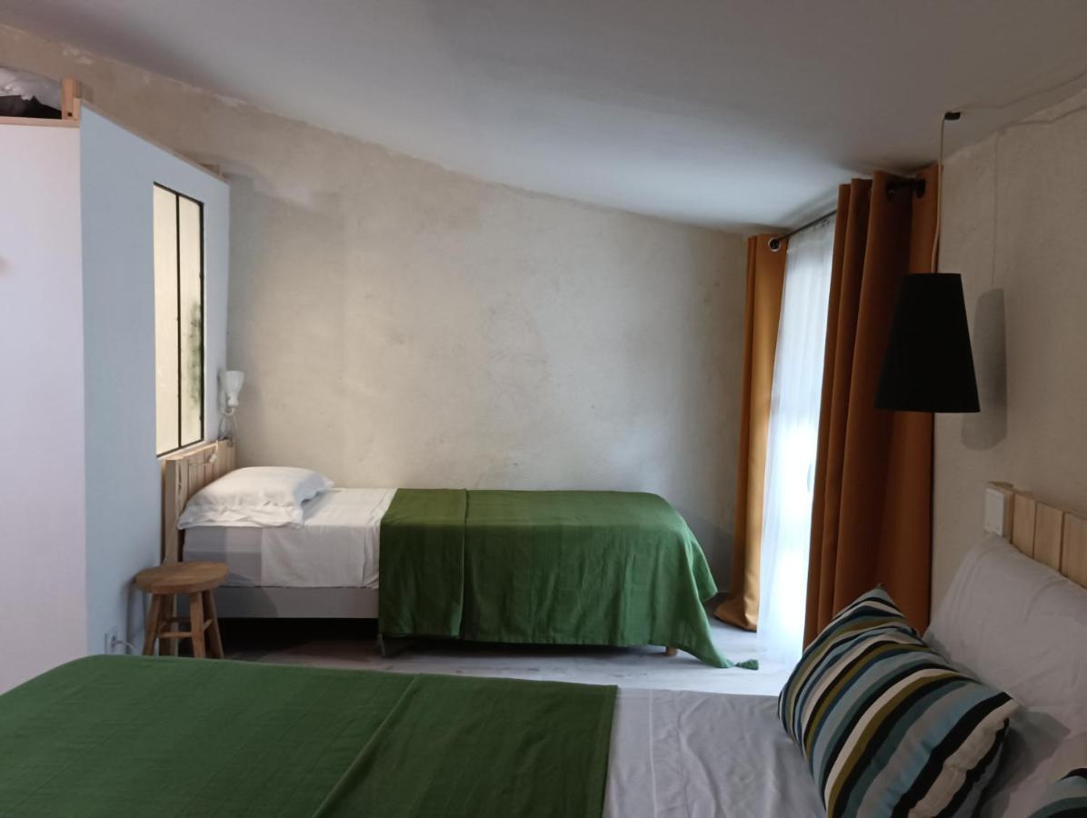 La Maison De La Traverse Saint-Guilhem-le-Desert Exteriér fotografie